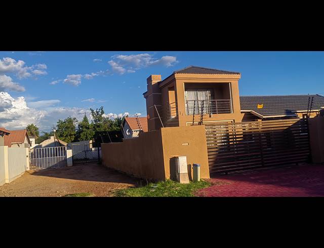 3 BEDROOM HOUSE FOR SALE IN ORMONDE